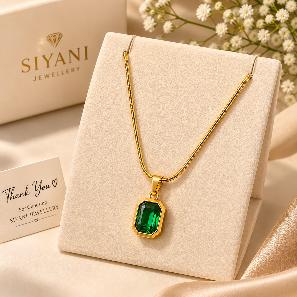 Gold Tone Emerald Green Crystal Pendant Necklace